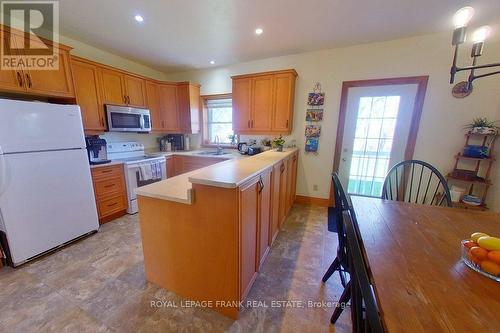 1248 Parkhill Road W, Peterborough, ON - Indoor Photo Showing Kitchen