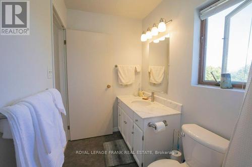 1248 Parkhill Road W, Peterborough, ON - Indoor Photo Showing Bathroom