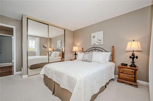 4101 Marcia Place, Burlington, ON - Indoor Photo Showing Bedroom
