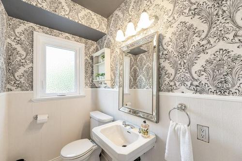 891 Kingsway Drive, Burlington, ON - Indoor Photo Showing Bathroom