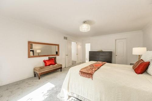 891 Kingsway Drive, Burlington, ON - Indoor Photo Showing Bedroom