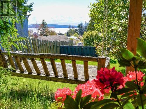 3396 Mackenzie Ave, Powell River, BC - Outdoor
