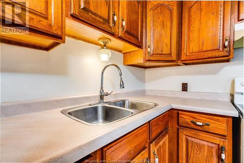 46 Regina, Lakeshore, ON - Indoor Photo Showing Kitchen With Double Sink