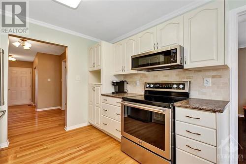 548 Loucks Drive, Russell, ON - Indoor Photo Showing Kitchen