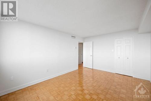 530 Laurier Avenue W Unit#2305, Ottawa, ON - Indoor Photo Showing Other Room