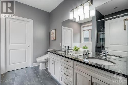 734 Meadowridge Circle, Ottawa, ON - Indoor Photo Showing Bathroom