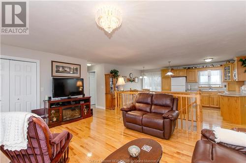 46 Parkin, Salisbury, NB - Indoor Photo Showing Living Room