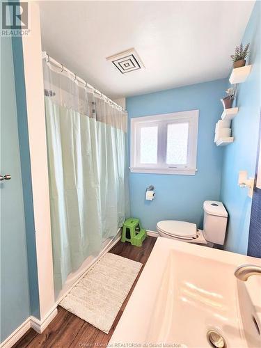 28 Hows Cres, Moncton, NB - Indoor Photo Showing Bathroom