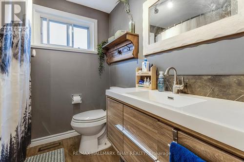 27 Virgilwood Crescent, Barrie, ON - Indoor Photo Showing Bathroom