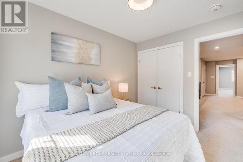 925 Robert Ferrie Drive, Kitchener, ON - Indoor Photo Showing Bedroom