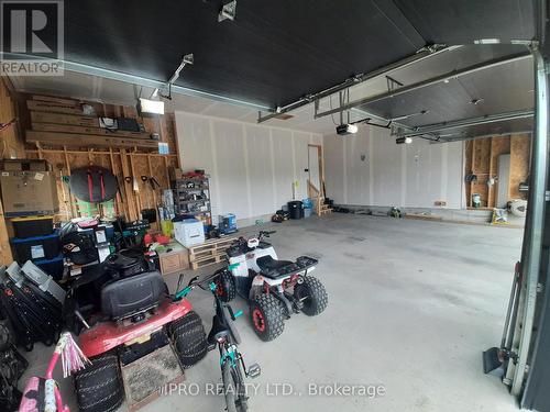 13708 County 15 Road, Merrickville-Wolford, ON - Indoor Photo Showing Garage