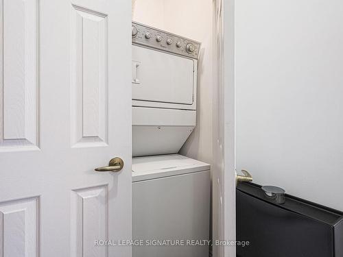 804-980 Yonge St, Toronto, ON - Indoor Photo Showing Laundry Room