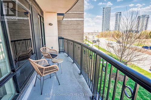 209 - 131 Upper Duke Crescent, Markham, ON - Outdoor With Exterior
