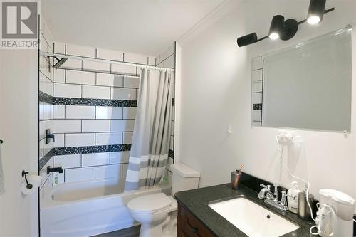 2 Lossies Lane, Green'S Harbour, NL - Indoor Photo Showing Bathroom