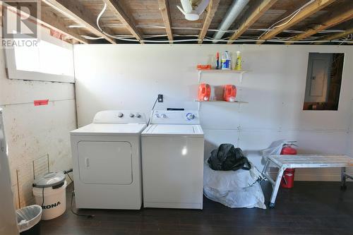 2 Lossies Lane, Green'S Harbour, NL - Indoor Photo Showing Laundry Room