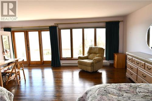 388 Fundy Drive, Wilsons Beach, NB - Indoor Photo Showing Living Room