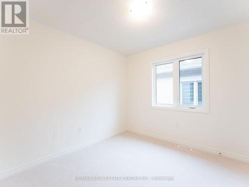 70 Gemini Drive, Barrie, ON - Indoor Photo Showing Other Room