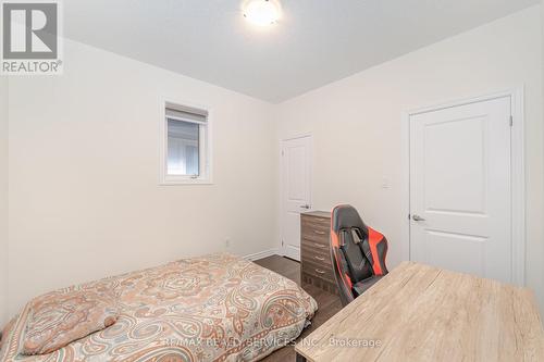 28 Tweedhill Avenue, Caledon, ON - Indoor Photo Showing Bedroom