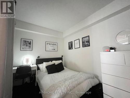 623 - 85 Wood Street, Toronto, ON - Indoor Photo Showing Bedroom