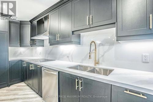 2928 Beachview Street, Ajax, ON - Indoor Photo Showing Kitchen With Double Sink With Upgraded Kitchen