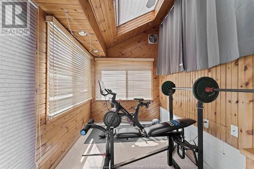 2916 Mckay Avenue, Windsor, ON - Indoor Photo Showing Gym Room