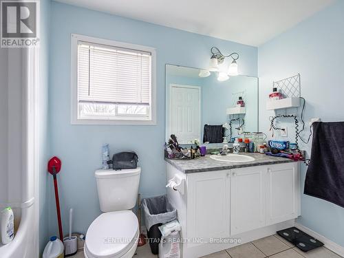 1675 Canadore Crescent, Oshawa, ON - Indoor Photo Showing Bathroom