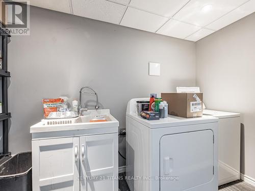 1675 Canadore Crescent, Oshawa, ON - Indoor Photo Showing Laundry Room