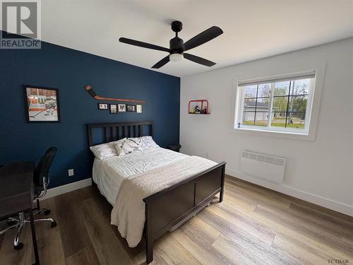 1155 Douglas Rd, Iroquois Falls, ON - Indoor Photo Showing Other Room
