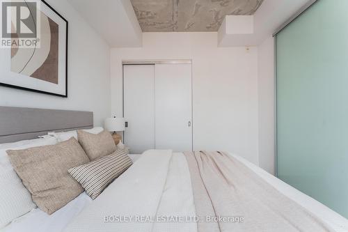 704 - 2 Gladstone Avenue, Toronto, ON - Indoor Photo Showing Bedroom