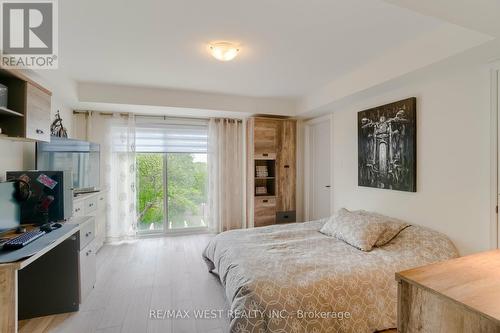 19 Woodstream Drive, Toronto, ON - Indoor Photo Showing Bedroom