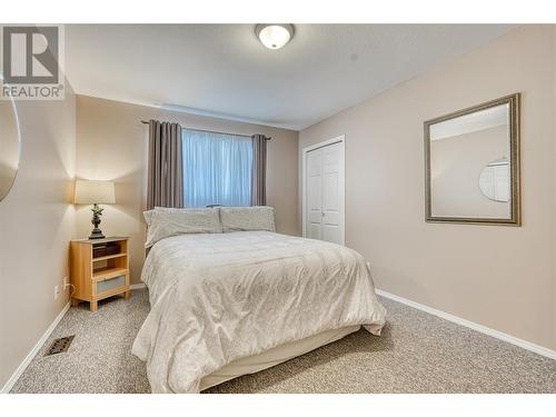 10931 Prior Place, Summerland, BC - Indoor Photo Showing Bedroom