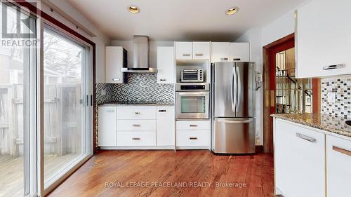 113 Cultra Square, Toronto, ON - Indoor Photo Showing Kitchen