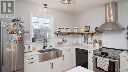8 Eastwood Drive, Saint John, NB - Indoor Photo Showing Kitchen