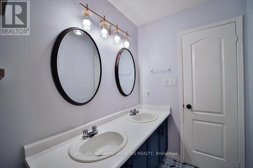 70 Rolling Acres Drive, Whitby, ON - Indoor Photo Showing Bathroom
