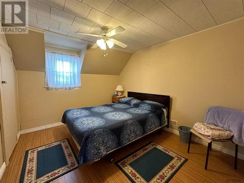 625 Paradis St, Iroquois Falls, ON - Indoor Photo Showing Bedroom