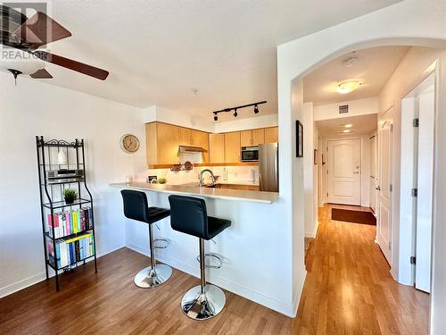 7600 Cottonwood Drive Unit# 409, Osoyoos, BC - Indoor Photo Showing Kitchen