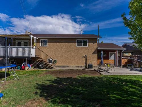 2087 Sunnycrest Ave, Kamloops, BC - Outdoor With Deck Patio Veranda