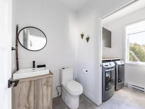 Bathroom - 102-154 Rue Jean-Talon, Saint-Jean-Sur-Richelieu, QC - Indoor Photo Showing Laundry Room