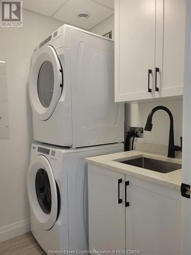 3817 Howard Ave Road Unit# 217, Windsor, ON - Indoor Photo Showing Laundry Room