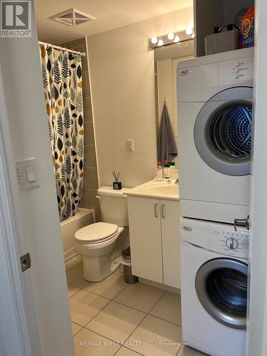 802 - 45 Sousa Mendes Street, Toronto, ON - Indoor Photo Showing Laundry Room