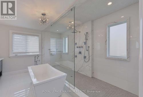 41 Villa Park Drive, Vaughan, ON - Indoor Photo Showing Bathroom