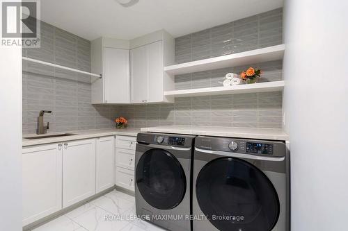 41 Villa Park Drive, Vaughan, ON - Indoor Photo Showing Laundry Room