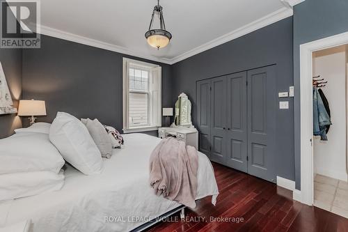 218 Woolwich Street, Kitchener, ON - Indoor Photo Showing Bedroom