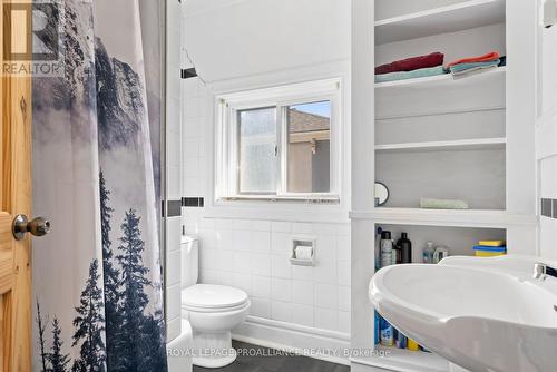 175 Bridge Street E, Belleville, ON - Indoor Photo Showing Bathroom