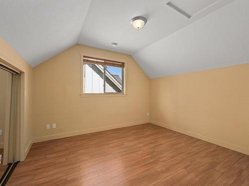 3872 Warren Ave, Royston, BC - Indoor Photo Showing Other Room