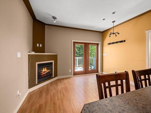 3872 Warren Ave, Royston, BC - Indoor With Fireplace