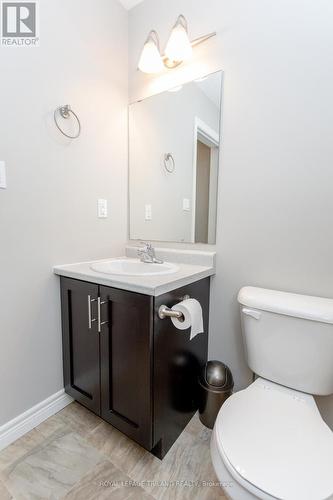 72 Treadwell Street, Aylmer, ON - Indoor Photo Showing Bathroom