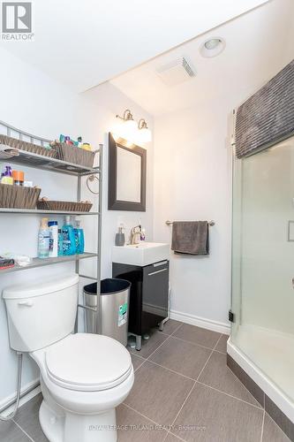 72 Treadwell Street, Aylmer, ON - Indoor Photo Showing Bathroom