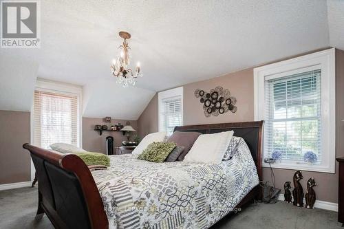 8087 Country Rd 2, Greater Napanee, ON - Indoor Photo Showing Bedroom