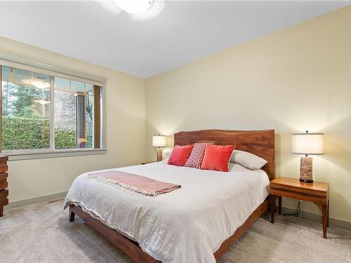 6411 Pachena Pl, Nanaimo, BC - Indoor Photo Showing Bedroom